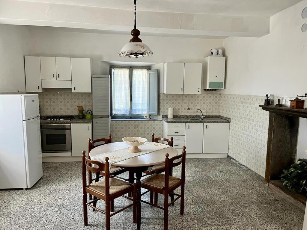 Il Casale Di Rolando Lägenhet Castiglione di Garfagnana Exteriör bild
